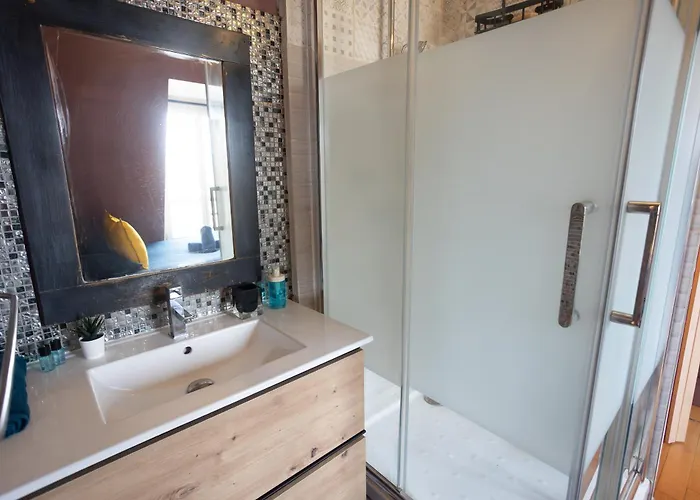 Apartamento Chaleureux Artistique Quartier Gare Du Nord - Gare De L'est Et Grands Boulevards *